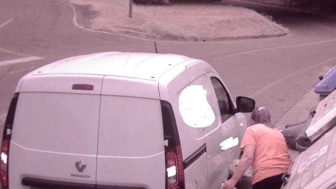 Modena Telecamere e agenti per i rifiuti abbandonati