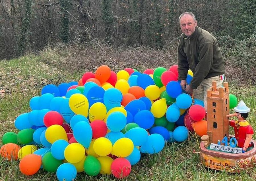 
	Mauro con il Pinocchio del carnevale di San Miniato


