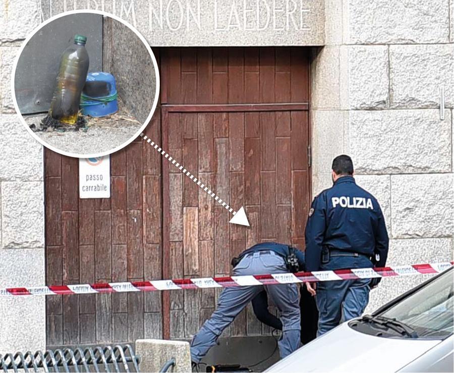 Ordigno al tribunale di Pisa, gli anarchici rivendicano: «Possiamo colpire i palazzi del potere»