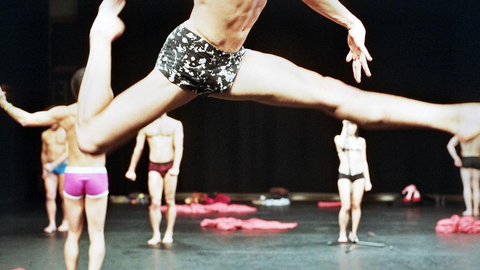 Un atto d’amore verso Pina Bausch stasera e domani al teatro Ariosto