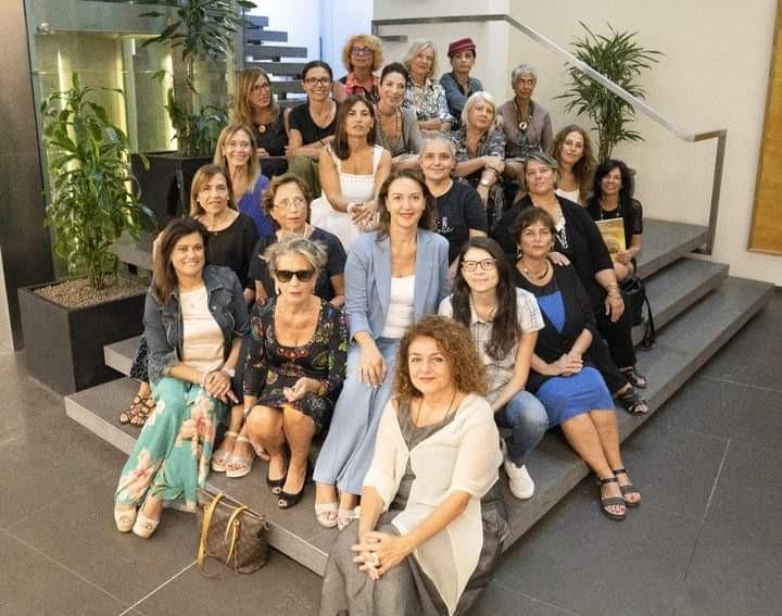 Il gruppo di Giulia Giornaliste Sardegna che ha partecipato alla stesura del libro