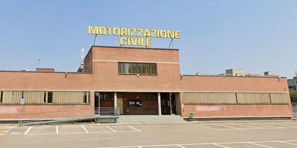 Modena Ritardi nelle revisioni dei camion: «Il lavoro delle imprese è a rischio» 