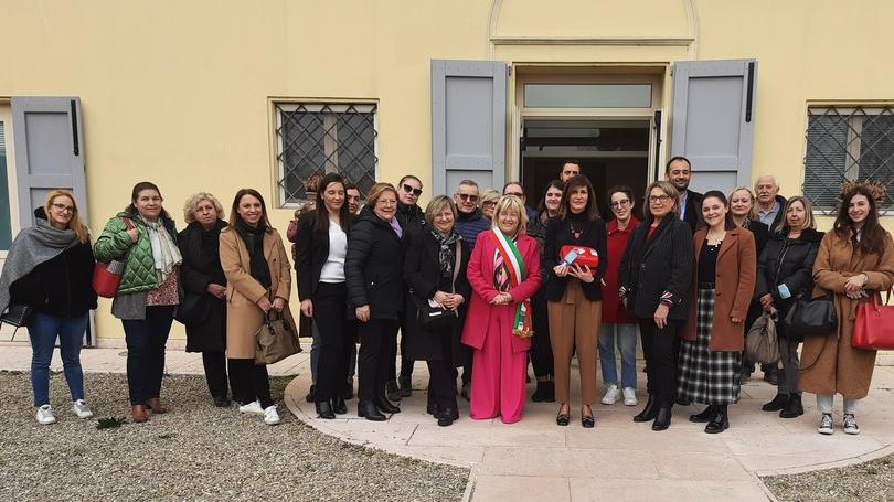 Formigine Gli Amici per Sempre di Andrea Gilioli donano un defibrillatore a Villa Bianchi