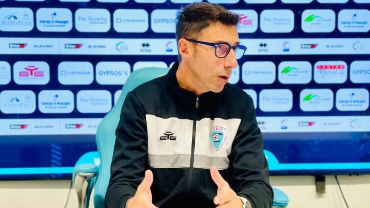 Occhiuzzi convoca i tifosi: «L’Olbia ha bisogno di voi»