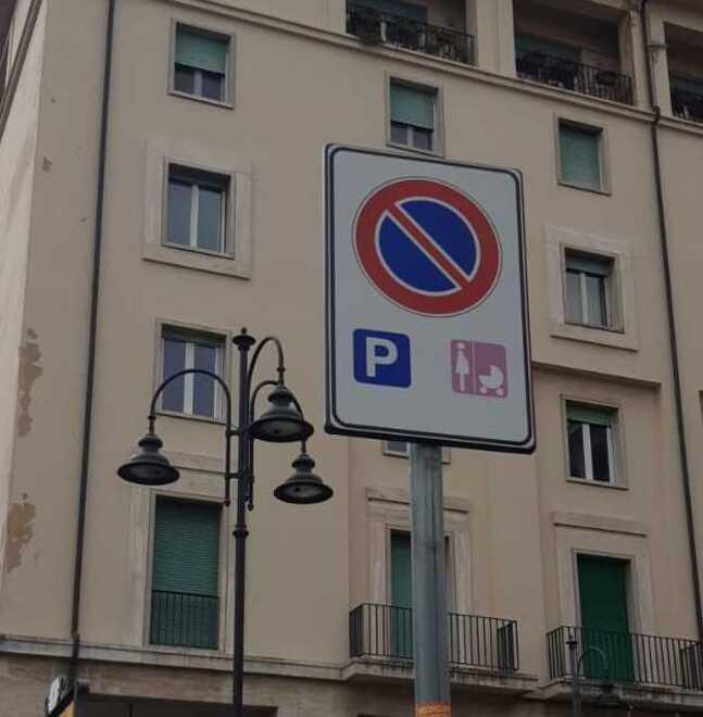 Pass rosa a Livorno, ecco le nuove regole per parcheggiare gratis