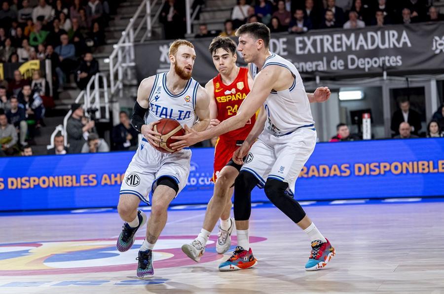 Qualificazioni mondiali, un’Ottima italia batte la Spagna 68-72