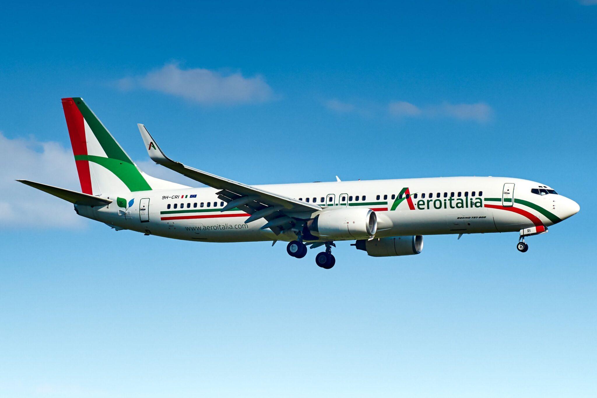 Alghero, tra problemi tecnici e aerei in ritardo: continuità territoriale in tilt 