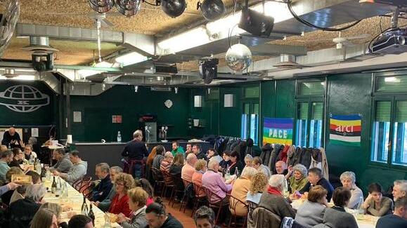 Carpi. Una grande tavolata di solidarietà per i popoli colpiti da guerra e sisma