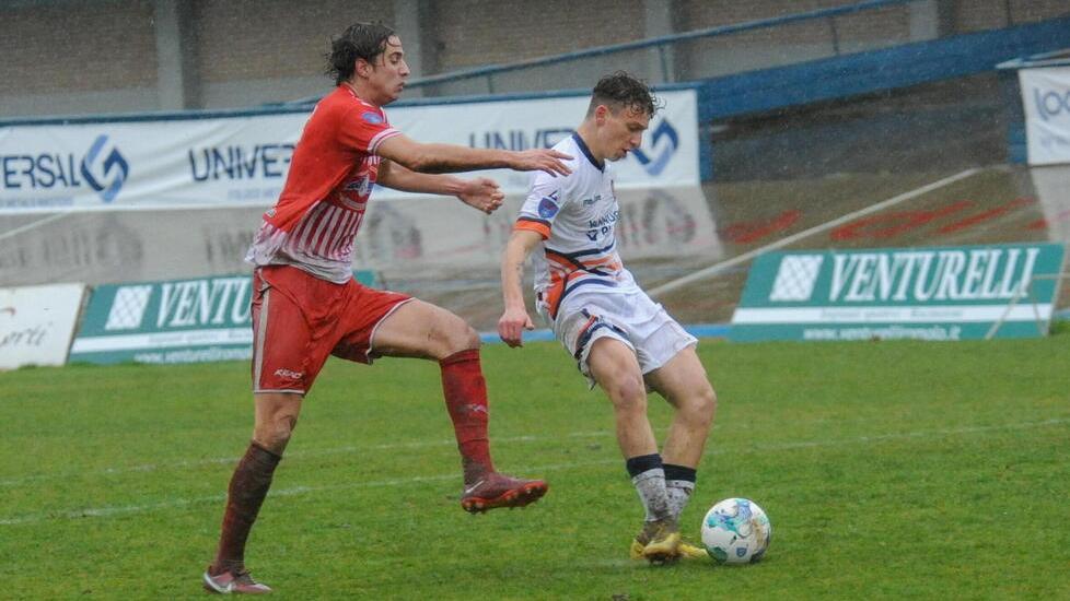 La Pistoiese adesso ci crede: espugna Forlì e vola a -2