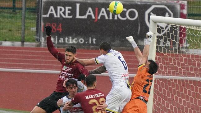 Un momento del match tra Pontedera e San Donato Tavarnelle