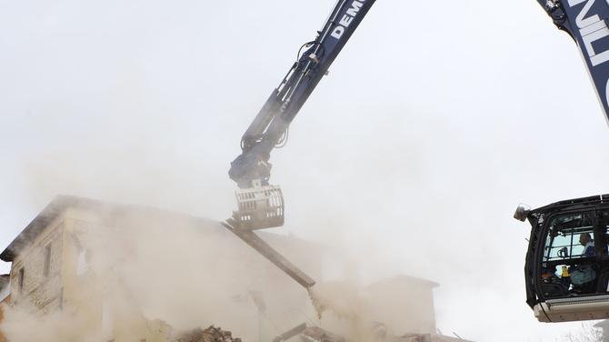 È stato demolito l’ex mulino Denti: al suo posto uffici, negozi e alloggi