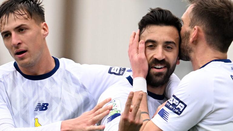 Tremolada inventa il tiro da lontano Primo gol del Modena da fuori area