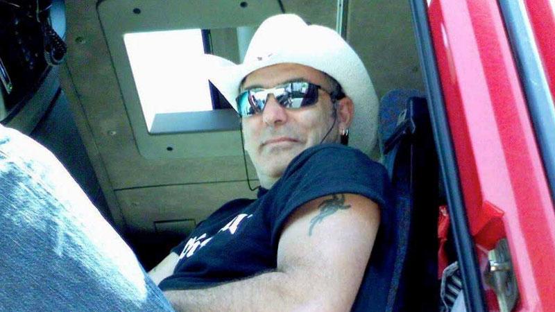 Addio MotoMau, meccanico di Tirrenia con la passione per la musica