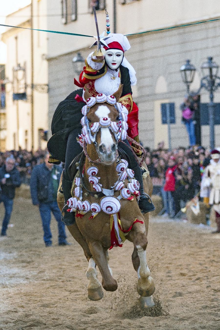 
	La discesa di Carmen Murru

