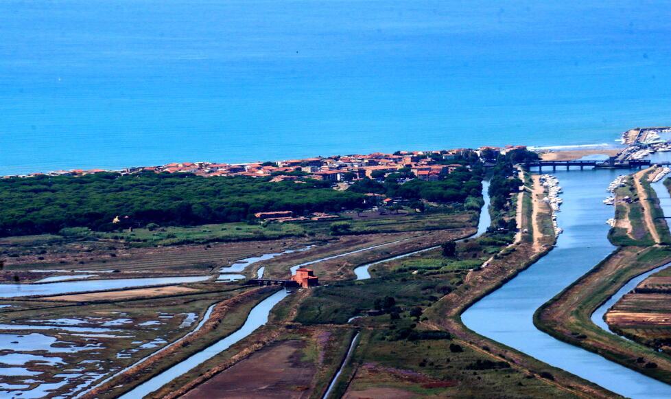 La polemica: «Limatola ricomprerà la Diaccia, come Totò vendette la Fontana»