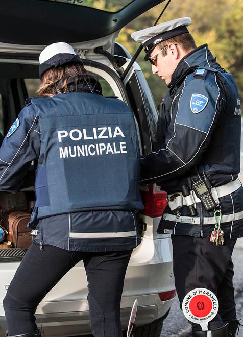 Maranello. Sulle strade 8mila multe nel 2022 Rifiuti, 42 beccati dalle fototrappole 
