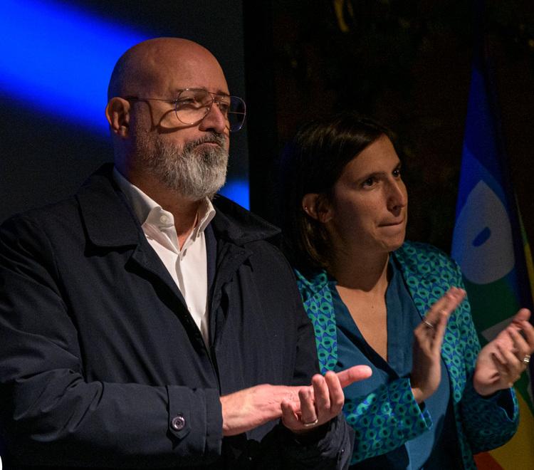 Modena Caos post-primarie, primo strappo nel Pd «Addio alla tessera» 