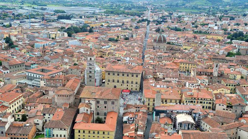 Dieci anni di crisi: in totale chiusi oltre 200 negozi a Pistoia