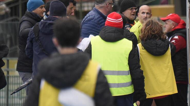 Stangata sulle ali del Grifone