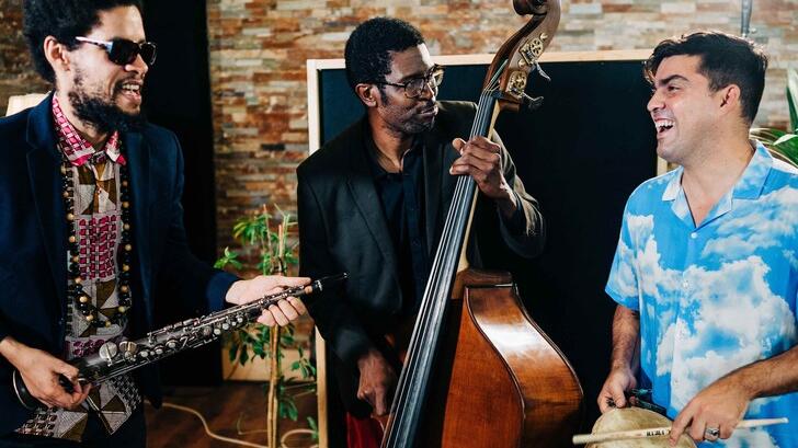 Ad Alghero suggestioni cubane con il Trio Mejunje di Michael Olivera