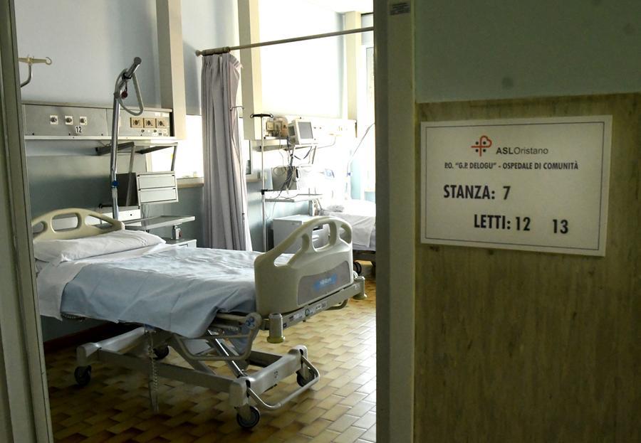 
	Una camera all'ospedale di comunit&agrave; a Ghilarza


