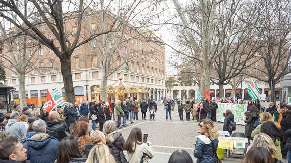 Modena Episodi di violenza all’istituto Corni, i sindacati preparano la mobilitazione
