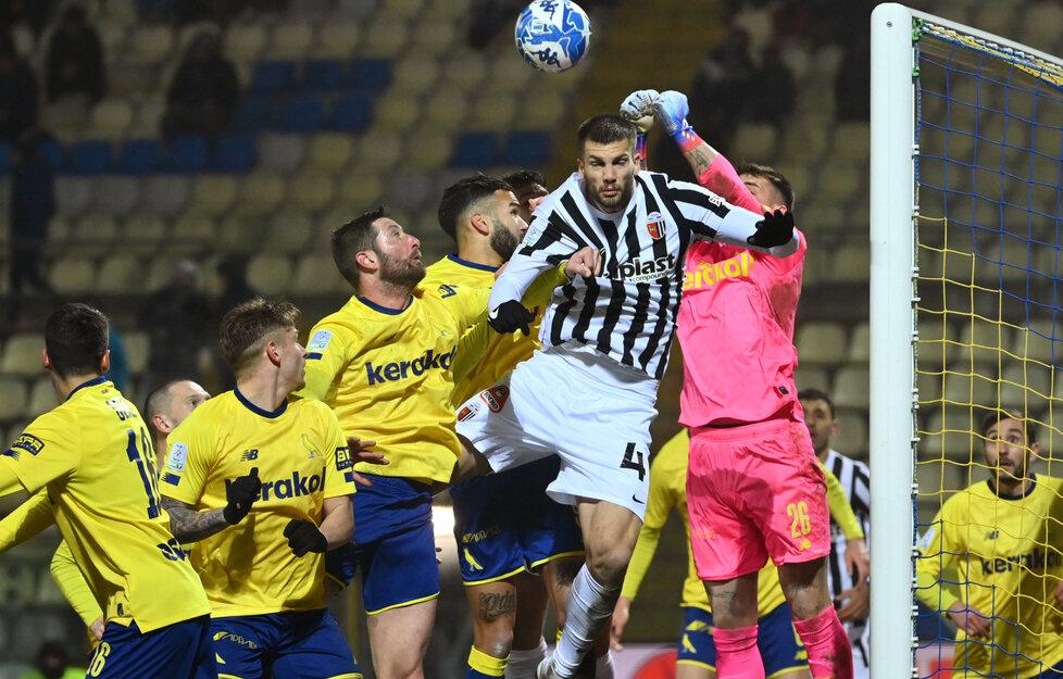 Modena: ecco il secondo ko consecutivo Ma la classifica dei gialli resta la stessa