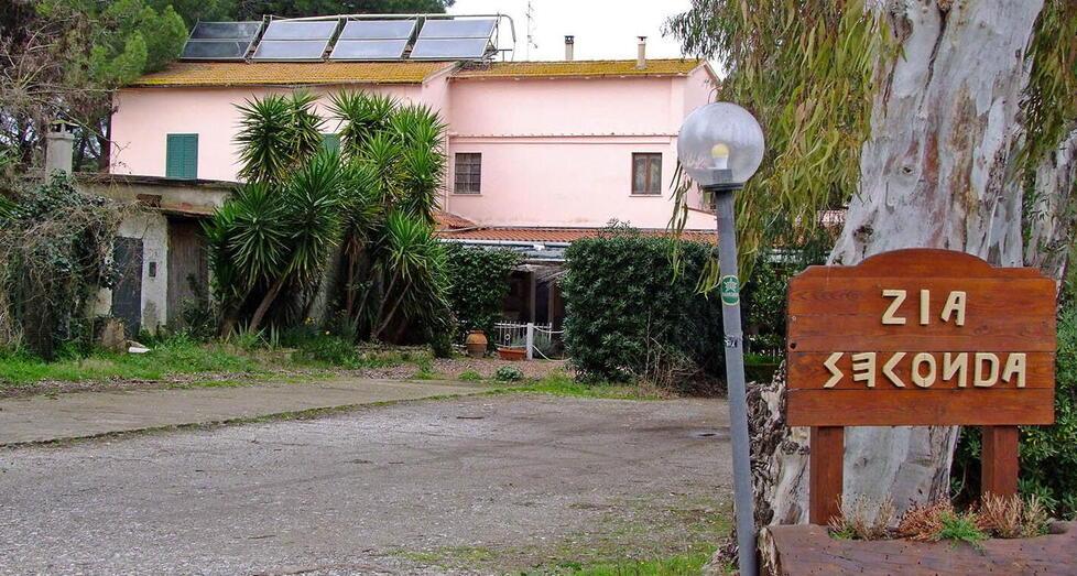 Immobili all’asta, finisce in vendita una storica sala da ballo di Piombino