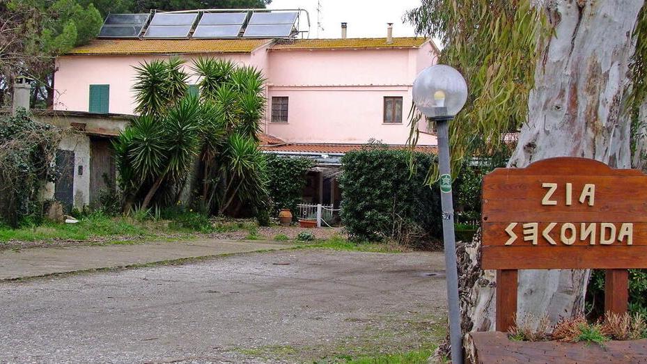 Immobili all’asta, finisce in vendita una storica sala da ballo di Piombino