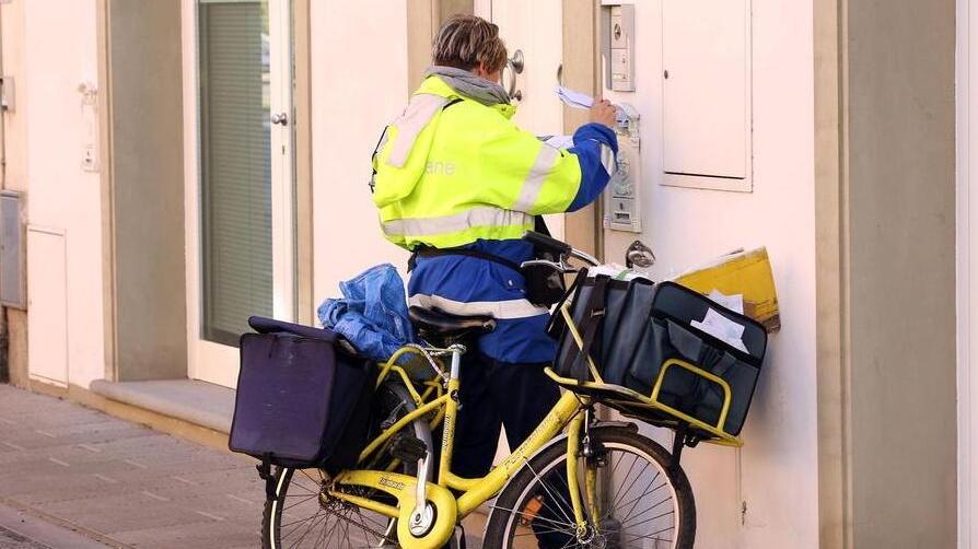 Grosseto, Poste Italiane assume nuovi portalettere: come candidarsi