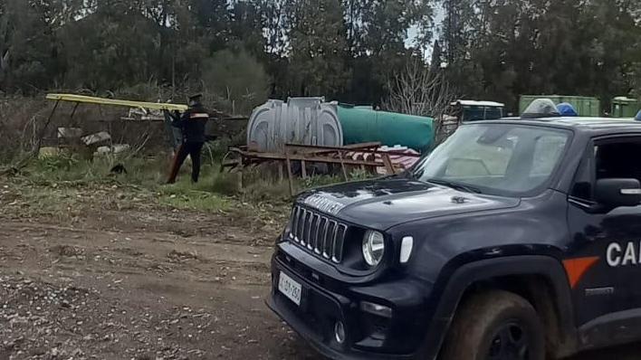 Mega discarica abusiva scoperta dai carabinieri a Cala Sinzias