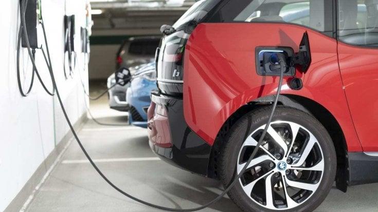 Auto elettriche, a Livorno 29 colonnine: ecco dove saranno installate – La mappa