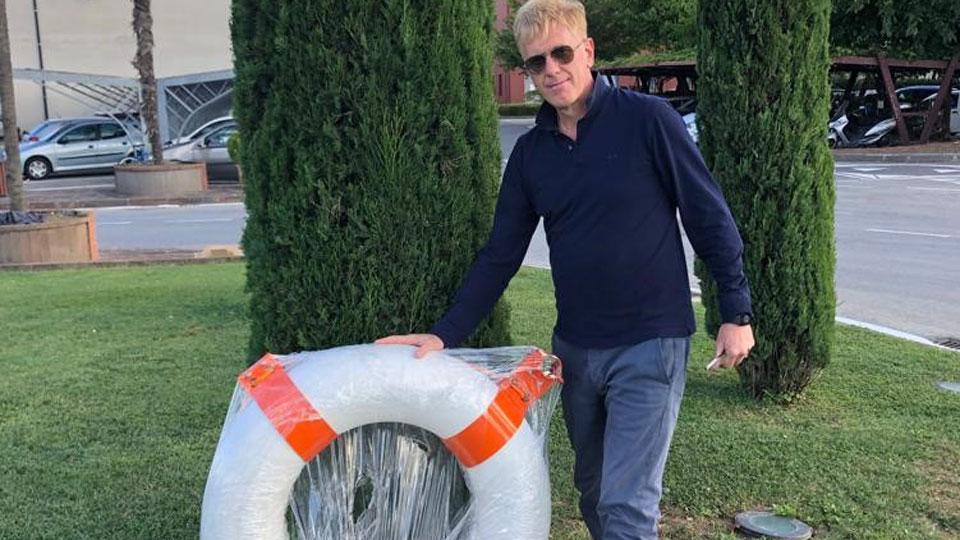Pistoia, i salvagente appesi agli alberi per ricordare le vittime del Mediterraneo