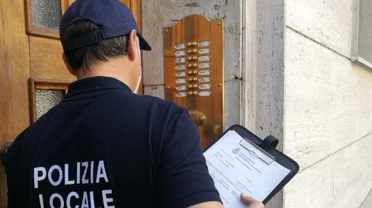 Modena, la polizia locale chiude un bed and breakfast abusivo