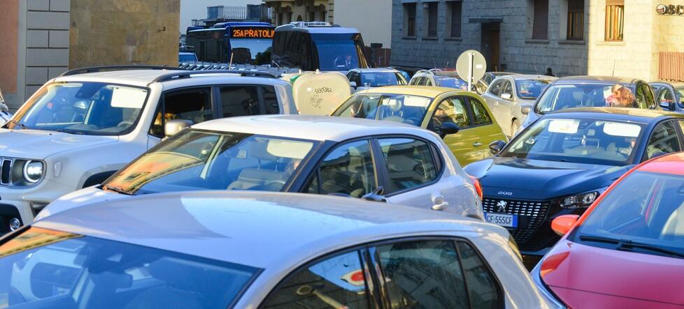 Firenze, scatta il primo stop ai diesel Euro 5: da aprile vietati i viali ai mezzi più vecchi