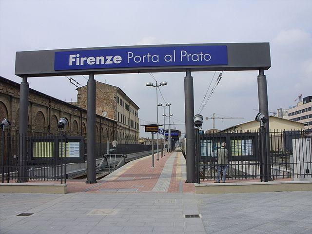 Vaga sui binari e manda in tilt la linea Firenze-Pisa: dieci treni cancellati e un’ora di stop