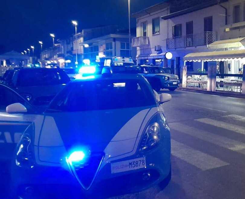 Viareggio, aggredito in Darsena: denunciati due trentenni. La vittima aveva cercato di interrompere una lite
