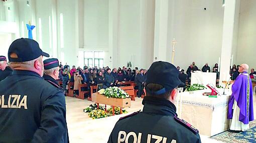 A Sassari il saluto a Gianluca, poliziotto dal cuore grande