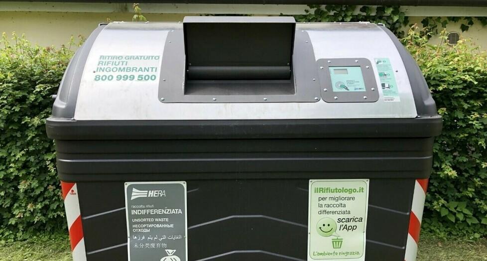 Modena. La differenziata parla straniero «Tutti devono poter capire» 