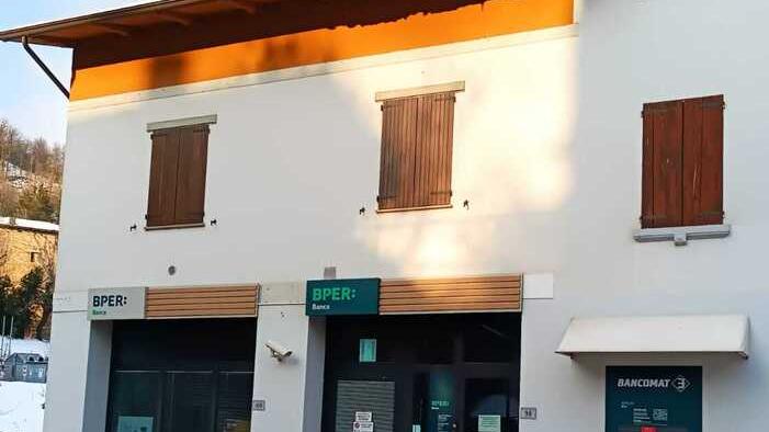 Prignano. Assalto notturno alla banca