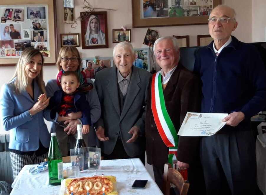 Serramazzoni I cent’anni di Giuliani, storico postino 