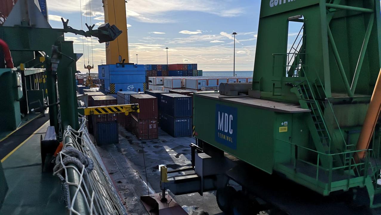 Terminal Mdc nel porto di Marina di Carrara
