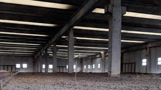 Avviata la rimozione dai capannoni dei gessi fertilizzanti maleodoranti