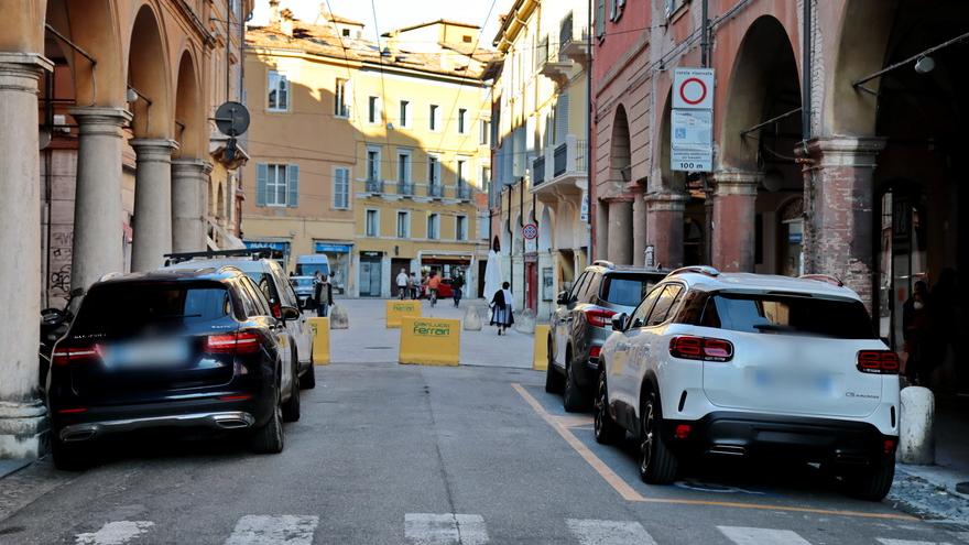 Modena, in Canalchiaro rivoluzione sosta: si parcheggerà solo di notte