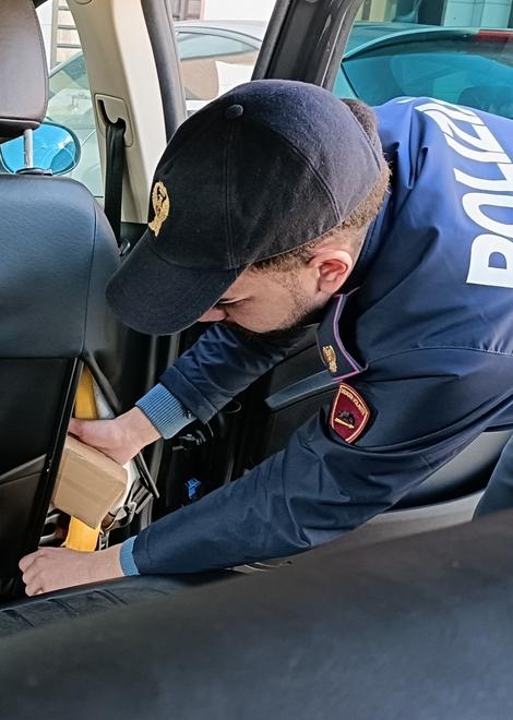 Modena, presi pusher con 64mila euro 