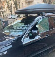 Modena, ancora vetri delle auto spaccati: «Abbiamo perso la pazienza»