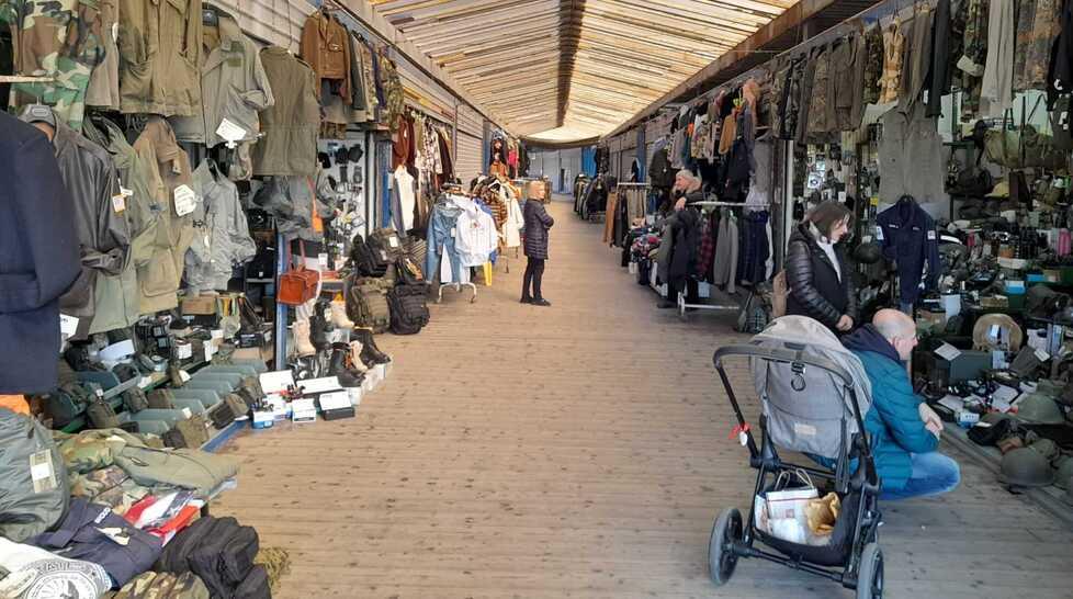 Livorno, Mercatino americano sotto sfratto: «Ecco il nostro piano alternativo»