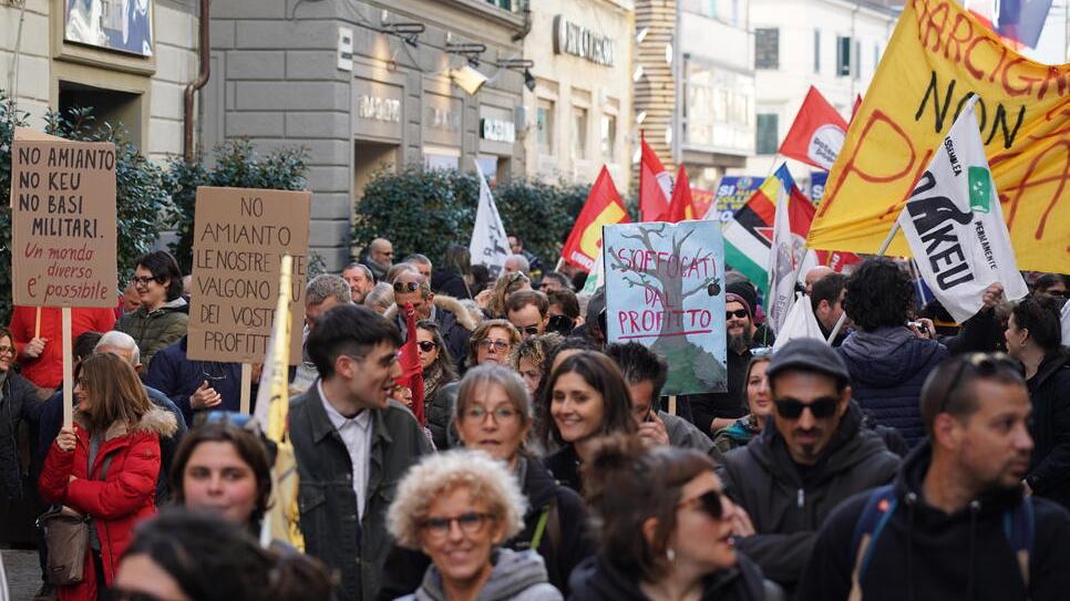Basta veleni: il grido dei 700 per “liberare” la Valdera