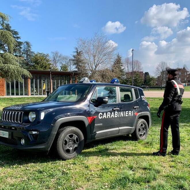 In tre non vanno a scuola per rapinare un anziano