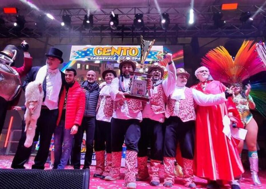 Carnevale d'Europa. I Toponi centrano il triplete 